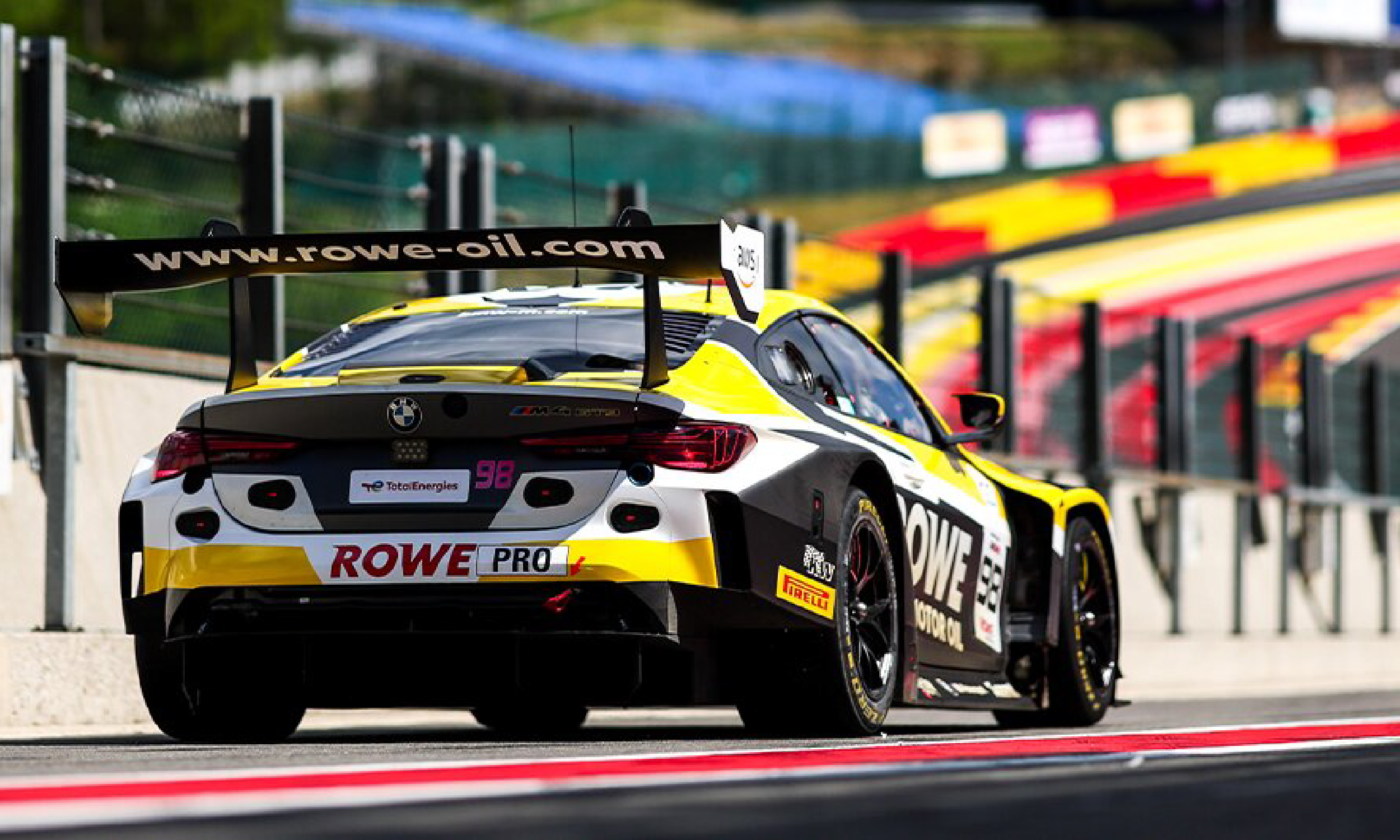 XLR8 workshop bay during service